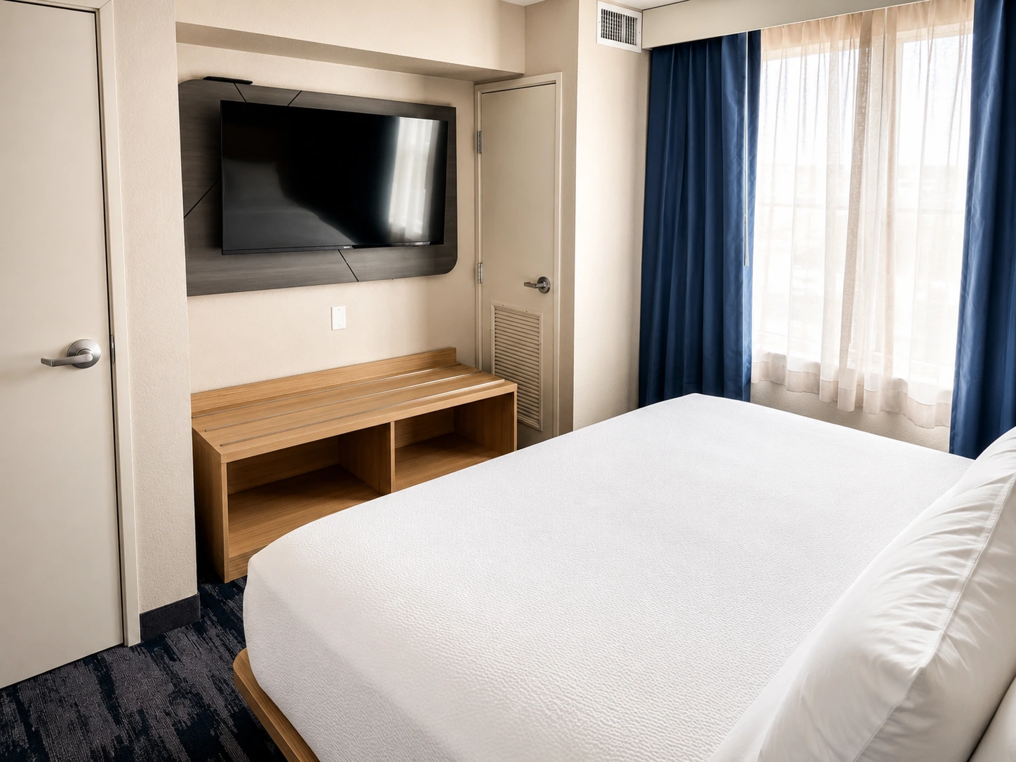 1 Bedroom King Suite 1