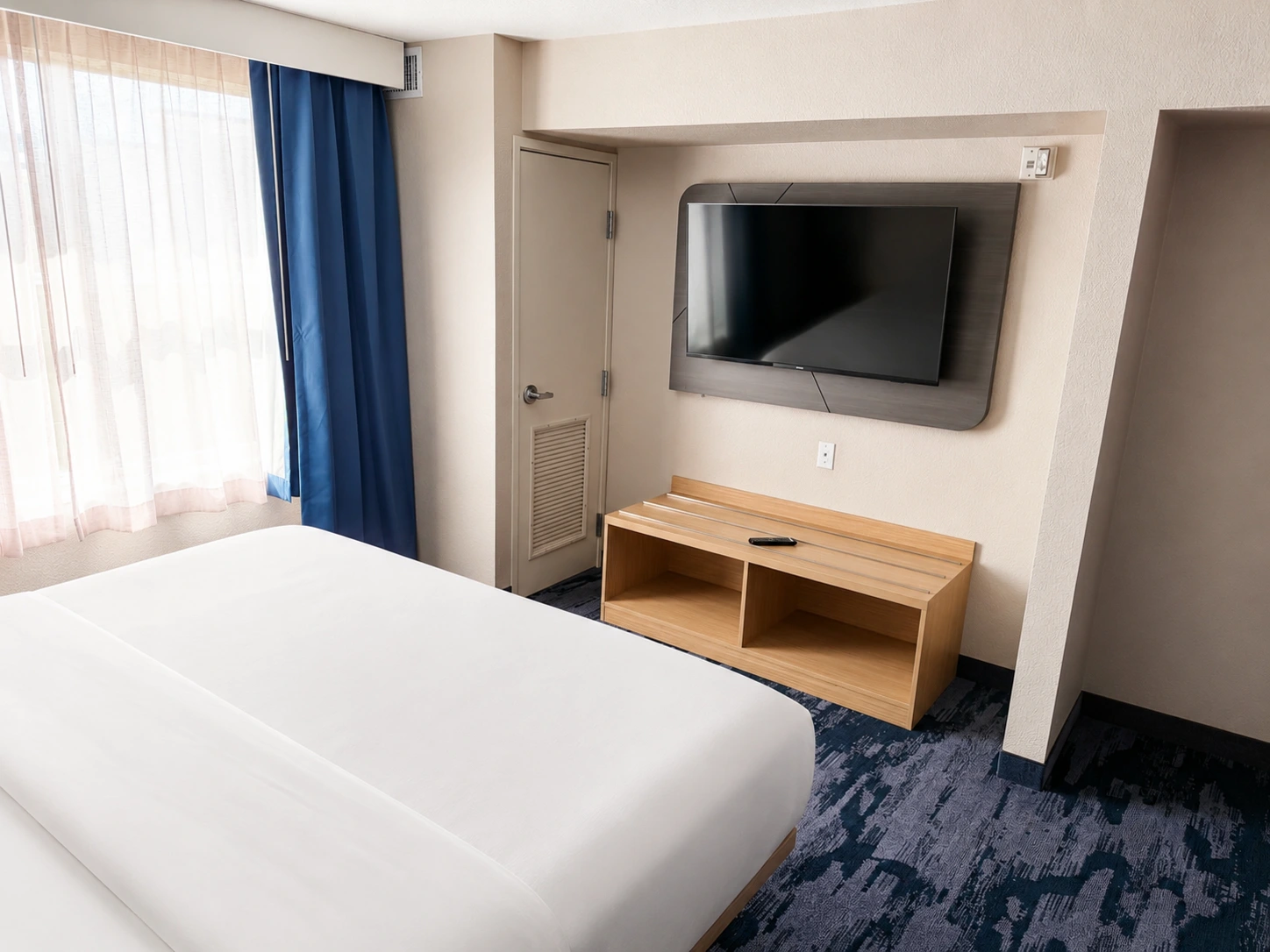 1 Bedroom King Suite Accessible 1