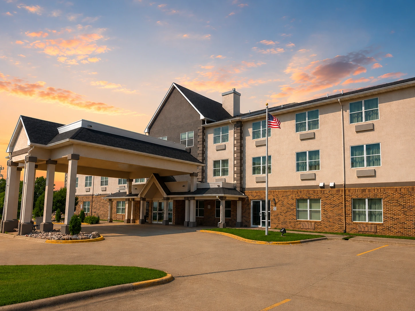 Heritage Hotel  and Suites Exterior at Sunset
