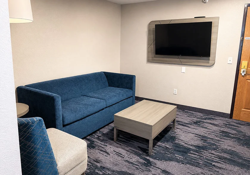 1 Bedroom King Studio Suite 1