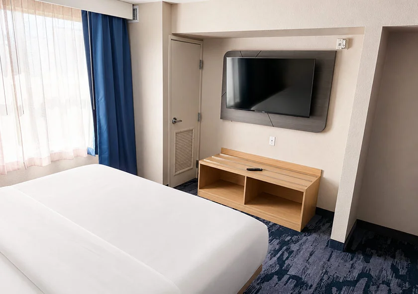 1 Bedroom King Suite Accessible 1