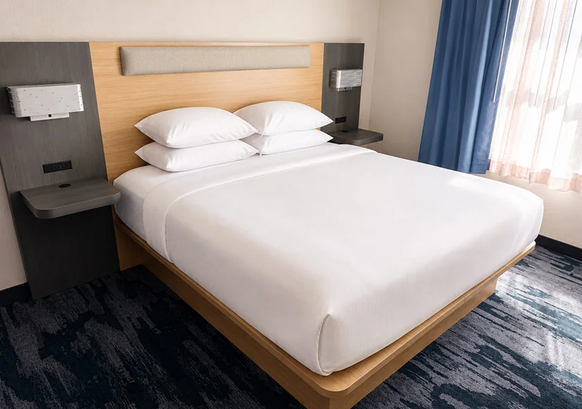1 Bedroom King Suite Accessible 4